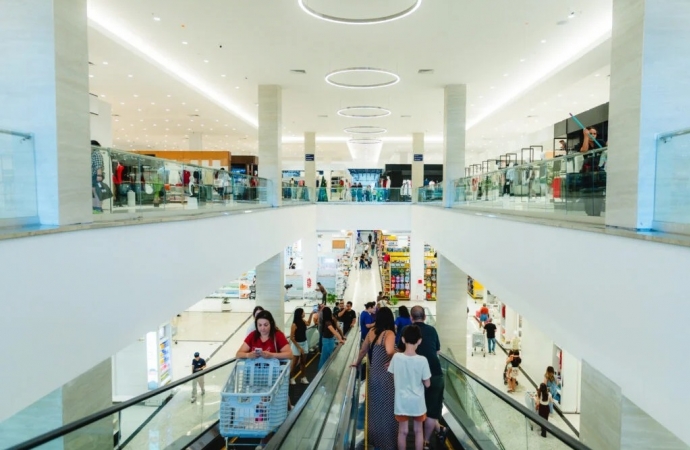 Shopping China consolida liderança na fronteira