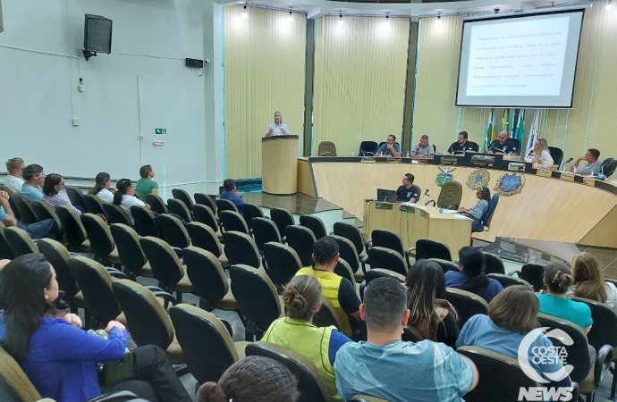 Sindicato usa tribuna da câmara de São Miguel do Iguaçu para pedir implantação do salário mínimo estadual