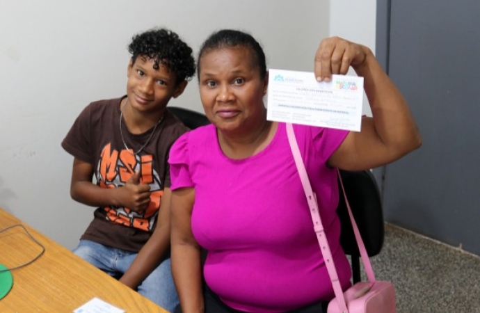 SMI: Auxílio material escolar começa a ser entregue para os estudantes