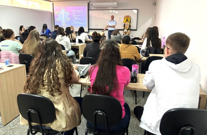 SMI: Saúde prestigia Aula Inaugural do Curso de Pós-Graduação em Enfermagem em Urgência e Emergência