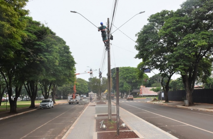 Substituição das lâmpadas da iluminação pública por LED segue avançando em São Miguel do Iguaçu