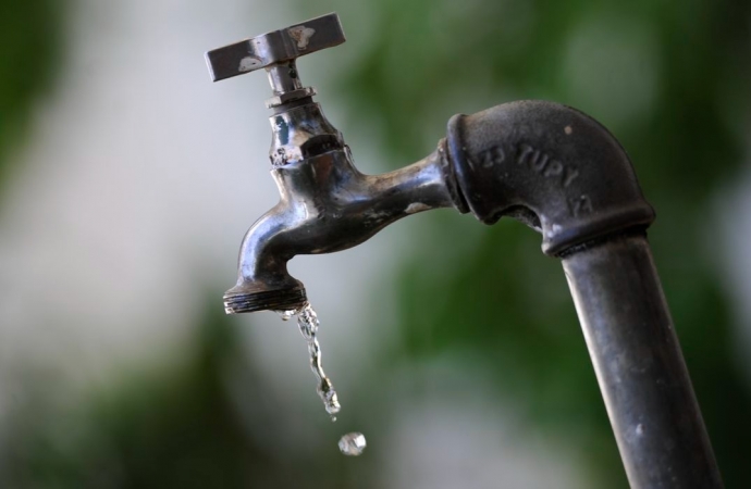 Temperaturas altas, queda de vazão e elevação no consumo de água colocam abastecimento de Matelândia em alerta