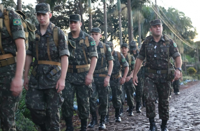 Tiro de Guerra 05-018 Medianeira realiza comemoração do dia do Exército Brasileiro