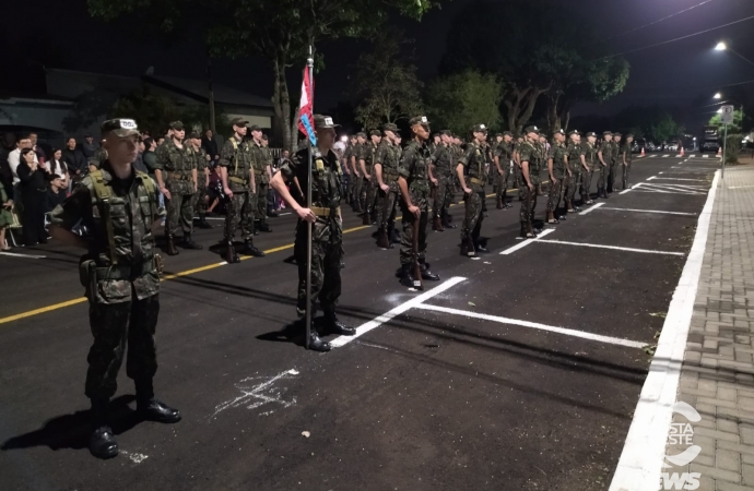 Tiro de guerra de Medianeira realiza entrega de boinas e formatura de Cabos