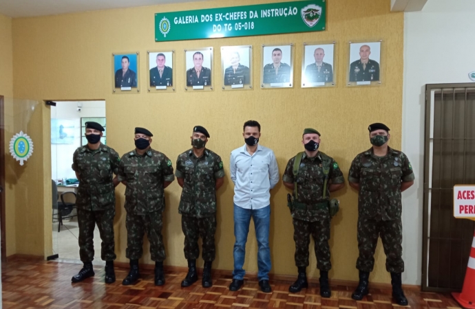 Tiro de Guerra de Medianeira recebe a visita do comandante do 34º Batalhão de Infantaria Mecanizado