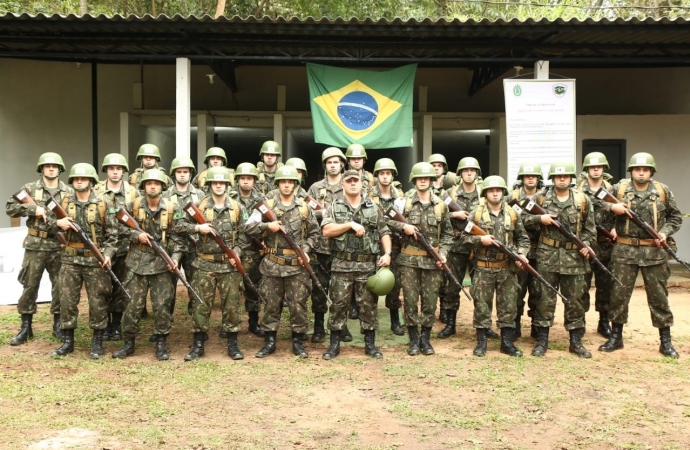 Tiro de Guerra realiza instrução de Acampamento Básico e Tiro Real