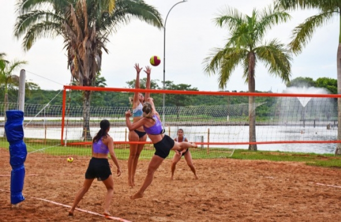 Torneio de vôlei de praia abriu a programação do ‘São Miguel Mais Verão’ na prainha