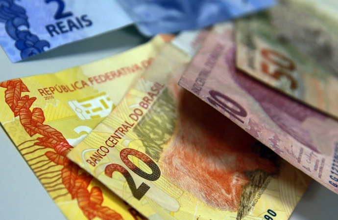 Trabalhadores nascidos em julho podem sacar auxílio emergencial