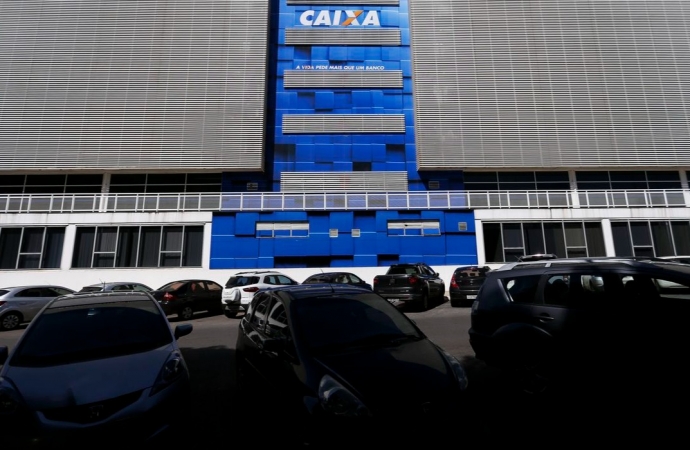 Trabalhadores nascidos em setembro podem sacar auxílio emergencial