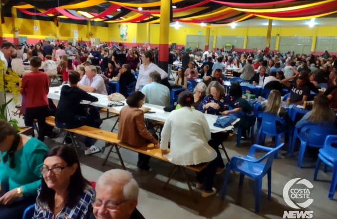 Tradicional festival da galinhada da Paróquia Nossa Senhora da Conceição de Missal foi sucesso