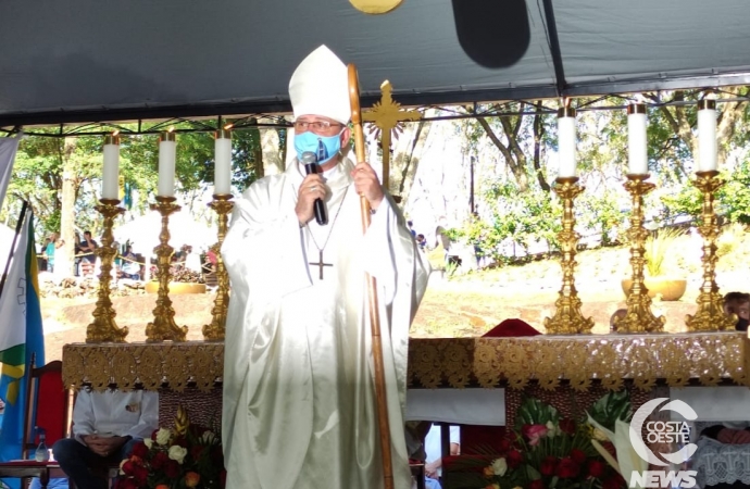 Dom Sergio encerra programação na Santa em Itaipulândia; confira as imagens
