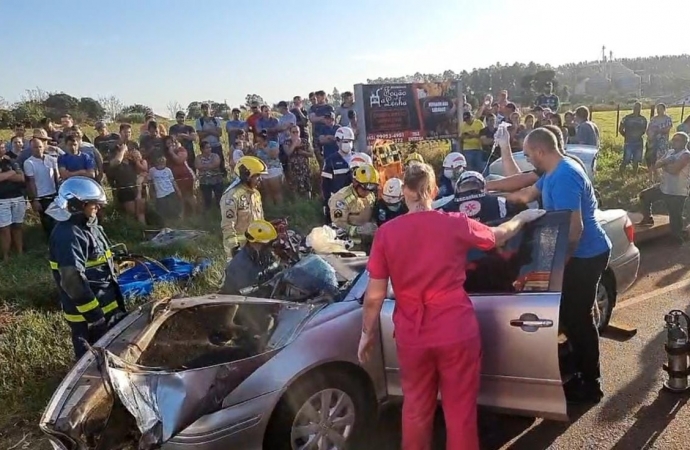 Um morto e dois feridos em grave acidente na PR 495 em Entre Rios do Oeste