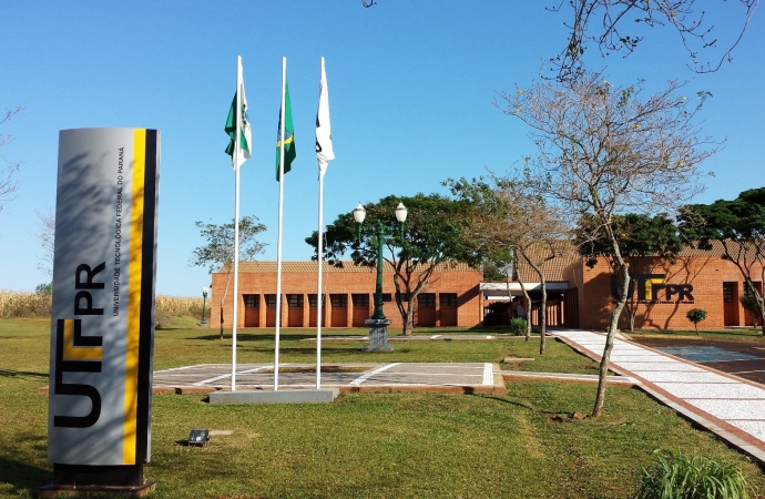 UTFPR campus Santa Helena divulga cursos de Graduação e Pós-graduação