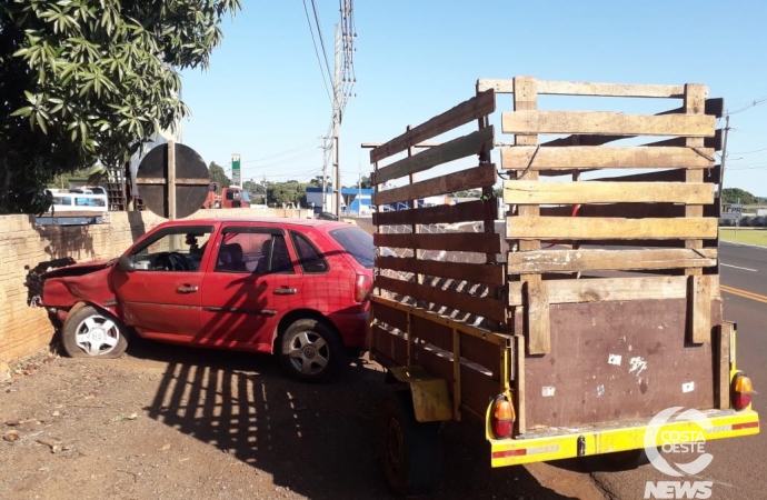 Veículos colidem em acidente próximo a Polícia Rodoviária em Santa Helena