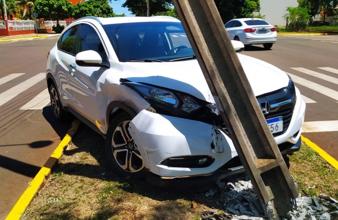 Veículos se envolvem em acidente em Santa Helena