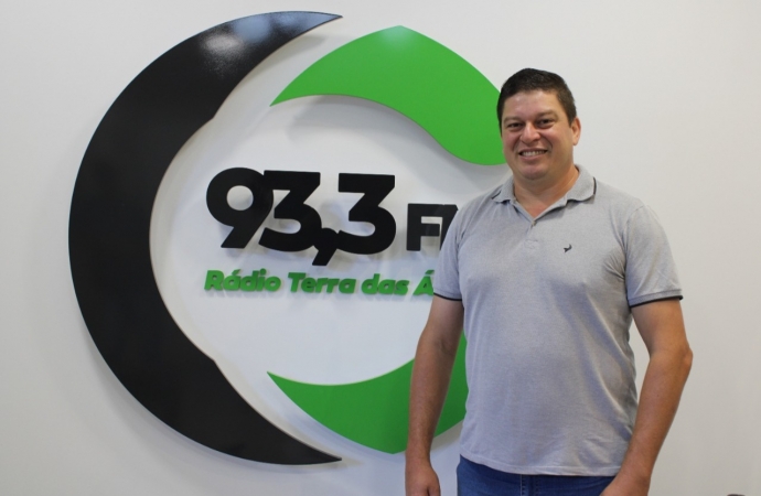 Vereador Algacir Kroth de Missal avalia legislatura em entrevista à Costa Oeste FM em Santa Helena