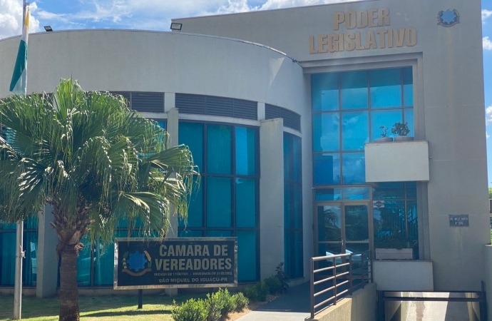 Vereador Anderson Lazzeris propõe melhorias para o Terminal Turístico e analisa gestão do Hospital Municipal