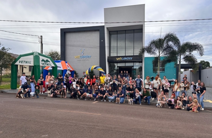 Vet Center realiza 4ª cãominhada e demonstração de pastoreio em São Miguel do Iguaçu