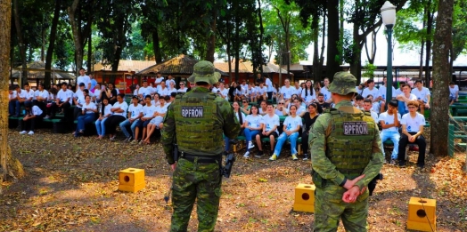 150 jovens da região lindeira têm dia de interação e conhecimento sobre operações policiais