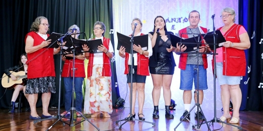 2ª Noite do Show da Cultura apresenta talentos e emoção no Centro de Artes de Itaipulândia