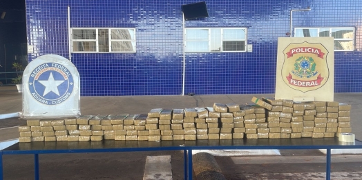 A Receita Federal em conjunto com a Polícia Federal apreende 114,2 kg de substancias análogas à maconha