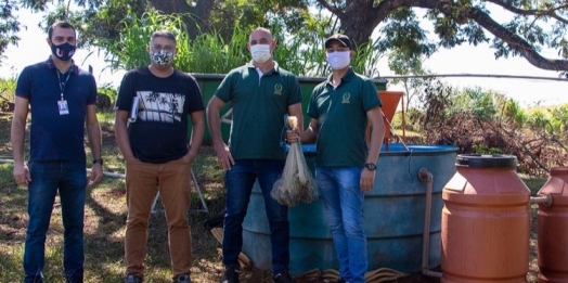 Acadêmicos de Veterinária desenvolvem Projeto de Pesquisa e Extensão com a implementação de aquaponia para produção de peixes e forragens