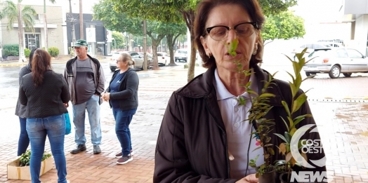 ACAF realiza troca de plantas por alimentos em São Miguel do Iguaçu
