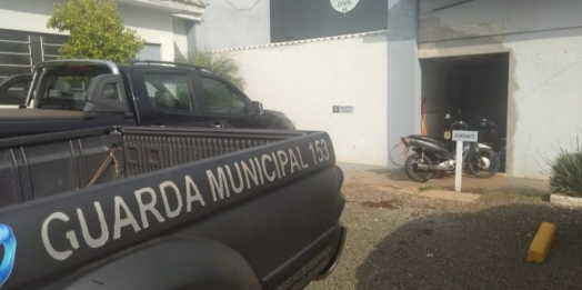 Ação conjunta entre guarda Municipal e Polícia Militar cumpre mandado de prisão em Sâo Miguel do Iguaçu