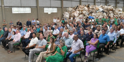 Acaresti recebe a visita de autoridades de 50 municípios paranaenses