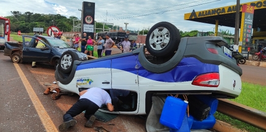 Video: Acidente entre duas Fiat Strada compromete tráfego na BR-277 em São Miguel do Iguaçu