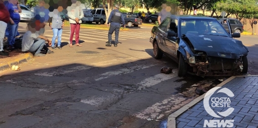 Acidente envolve dois carros no centro de São Miguel do Iguaçu