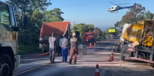 Acidente envolvendo automóvel e dois caminhões interdita temporariamente a BR 277 nesta sexta (28)