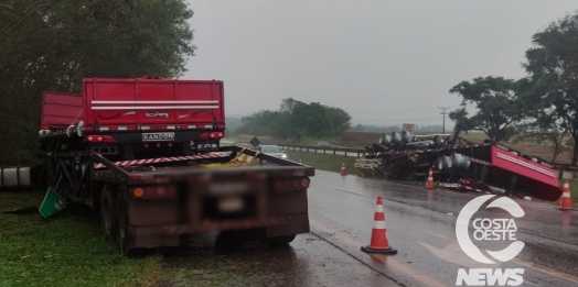 Acidente envolvendo carreta é registrado na BR-277 em São Miguel do Iguaçu