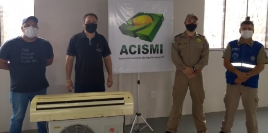 ACISMI faz doação de um ar condicionado ao Corpo de Bombeiros de São Miguel
