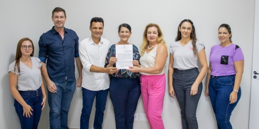 Administração assina termo de fomento com a AMESFI