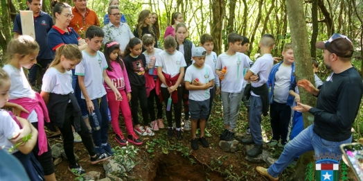 Administração de Missal promove ação de Educação Ambiental em Unidade de Conservação no dia da Água