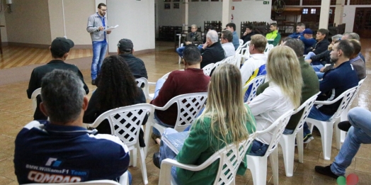 Administração Municipal de Missal se reúne com diretores para planejamento financeiro