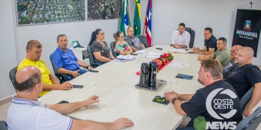 Administração recebe entidades Lar dos Idosos, Amedef e Recanto Parque Iguaçu