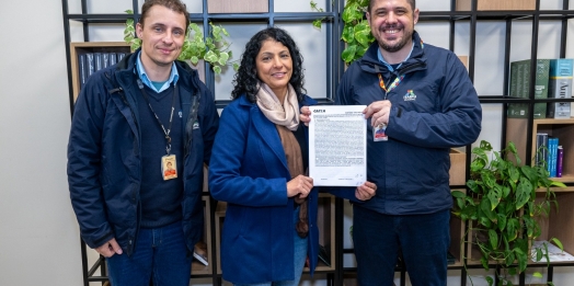 Agente universitária da Unioeste é a primeira moradora a comprar própria casa na Vila A