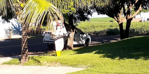 Agentes de Endemias de Missal continuam com bloqueios de caso de dengue