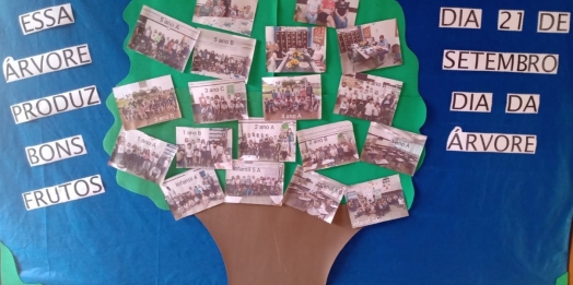 Alunos da rede Municipal de Educação recebem papel semente no Dia da Árvore