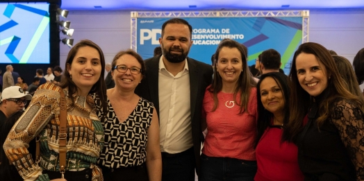 Após seis anos, aula em Foz do Iguaçu marca início do PDE para 2 mil professores da rede estadual