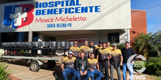 Associação de Motociclistas de Santa Helena repassa cadeiras ao Hospital Beneficente Moacir Micheletto