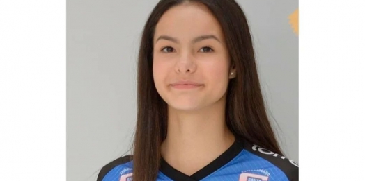 Atleta de Santa Helena é eleita a melhor Central no Parananense de Vôlei Sub-16