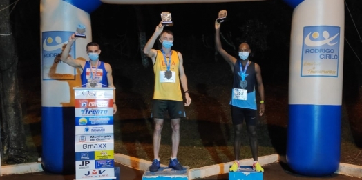 Atletas guairenses conquistam resultado expressivo na corrida de rua “Circuito 8kascavel – 1ª etapa Lago Municipal”