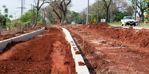 Avança a última fase das obras na Avenida Tancredo Neves, em Foz do Iguaçu