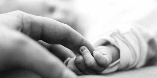 Bebê que completaria dez meses hoje (12) morre ao cair de cama em Pato Bragado