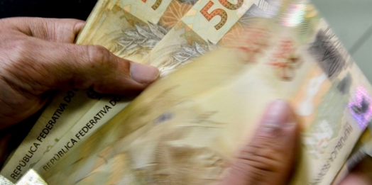 Beneficiários com NIS de final 4 recebem novo Bolsa Família
