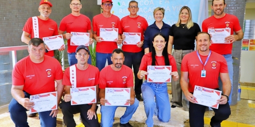 Bombeiros Civis de Itaipulândia recebem certificados de capacitação