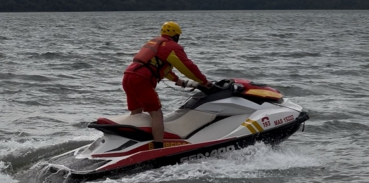 Bombeiros continuam buscas por pescador desaparecido no Lago de Itaipu, em Missal